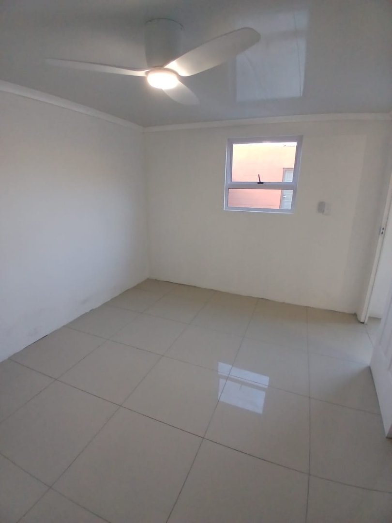 To Let 1 Bedroom Property for Rent in Rondevlei Park Western Cape